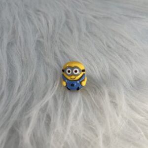 Bijou en résine pour chaussure minion