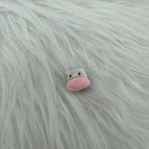 Bijou en résine pour chaussure tête de vache