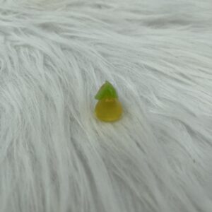 Bijou en résine pour chaussure poire