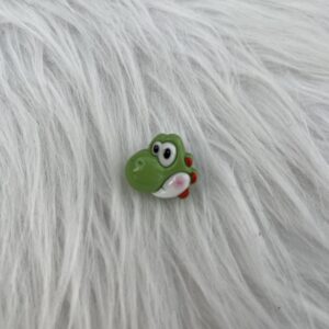 Bijou en résine pour chaussure Yoshi