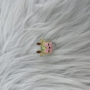 Bijou en résine pour chaussure renne jaune