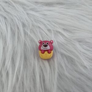 Bijou en résine pour chaussure œuf ours rose