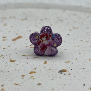 Bijou en résine pour chaussure princesse fleur mauve 1