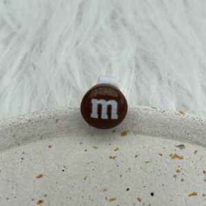 Bijou en résine pour chaussure bonbon brun